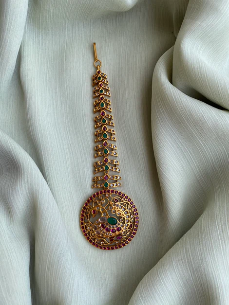 Handcrafted Gold toned Pure Kemp Tikka